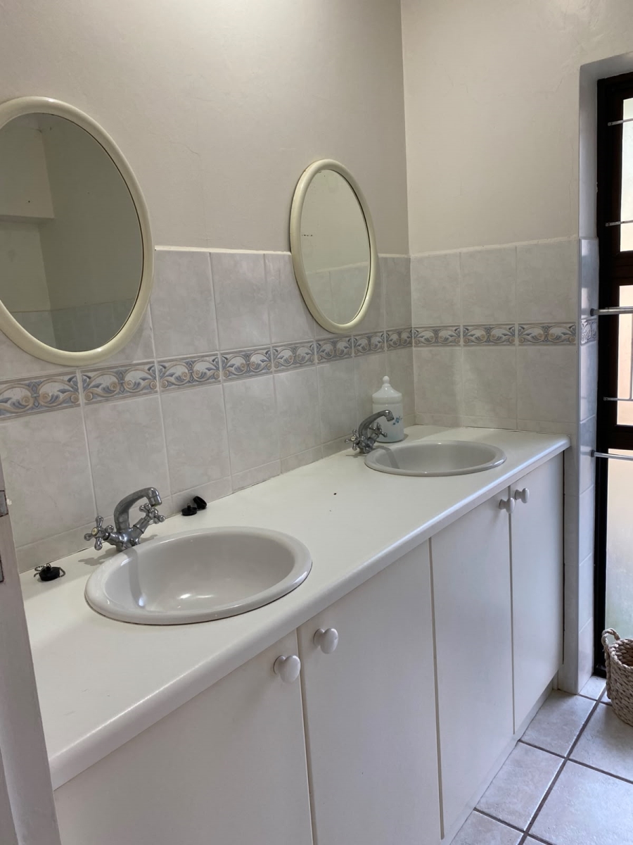 3 Bedroom Property for Sale in Seafield Eastern Cape